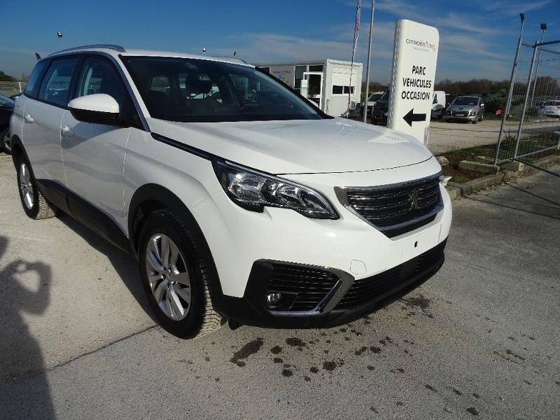 A Vendre Acheter Occasion Recente Peugeot 5008 7 Places Diesel Boite Automatique Blanc A Roquettes Ou Auterive Dans Le 31 Garage Auto Vente De Voitures Neuves Et D Occasion A Auterive Groupe Dubreil