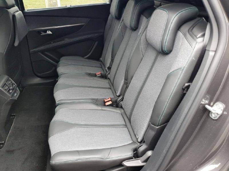 LOCATION MONOSPACE 5008 7 PLACES A AUTERIVE AU SUD DE TOULOUSE DANS LE 31