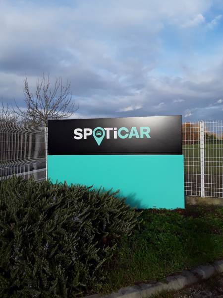 NOUVEAU LABEL SPOTICAR