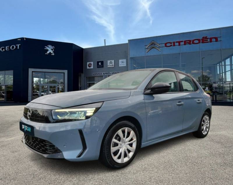 A vendre, magnifiques Opel Corsa 100ch récente de 2024 avec peu de kilomètre idéal pour les trajets du quotidien au garage Dubreil Automobiles à Auterive dans la région Toulousaine.