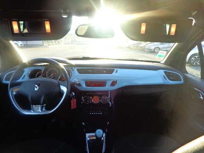 Occasion CITROEN DS3 1.6 e-HDi90 diesel  So Chic 5cv bleu toit noir à Roquettes ou Auterive au sud de Toulouse