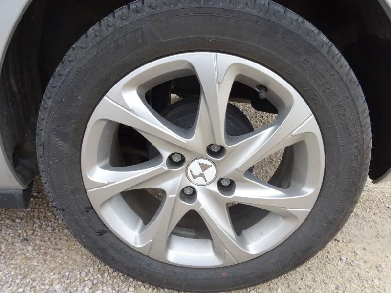 DS DS 3 PureTech 82ch So Chic