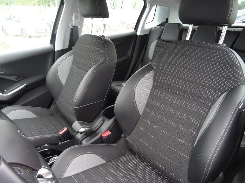 PEUGEOT 2008 1.2 PureTech 110ch Allure S&S EAT6