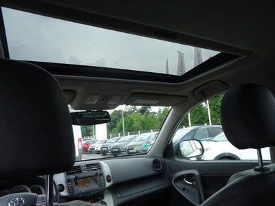 TOYOTA RAV4 150 D-4D FAP Lounge 2WD