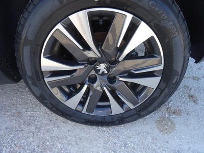 PEUGEOT 2008 1.6 BlueHDi 120ch Allure S&S