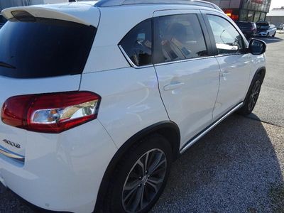 PEUGEOT 4008 1.6 HDi115 Style STT E6