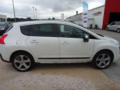 PEUGEOT 3008 1.6 HDi115 FAP Business Pack