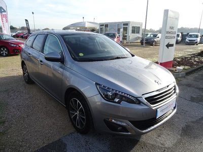 A vendre PEUGEOT 308 SW d'occasion diesel avec toit panoramique chez Dubreil automobiles à Auterive ou Garage BOUSCATEL à Roquettes près de Toulouse dans le 31