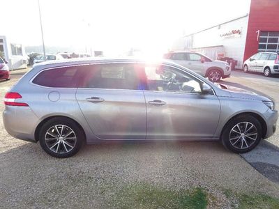 A vendre PEUGEOT 308 SW d'occasion diesel avec toit panoramique chez Dubreil automobiles à Auterive ou Garage BOUSCATEL à Roquettes près de Toulouse dans le 31