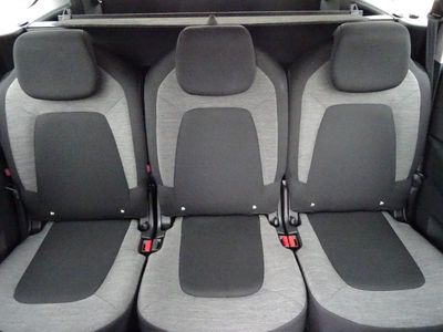 Grand C4 Picasso récent essence gris faible kilométrage à Roquettes ou à Auterive en haute garonne