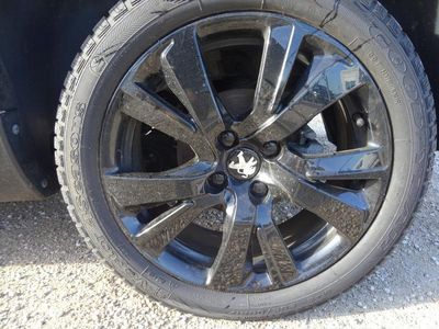 PEUGEOT 2008 1.2 PureTech 130ch GT Line S&S