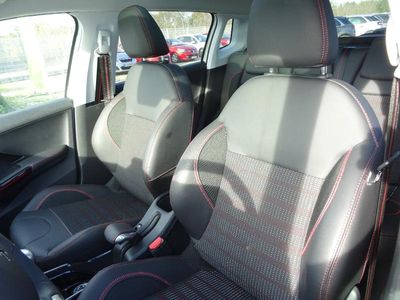 PEUGEOT 2008 1.2 PureTech 130ch GT Line S&S