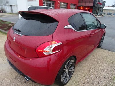 PEUGEOT 208 1.6 THP 200ch GTI 3p