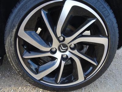 DS DS 3 PureTech 110ch So Irrésistible S&S