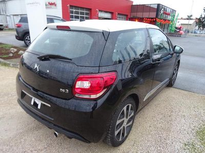 A vendre DS3 d'occasion noir/blanc puretech 82cv à moins de 15000€ de 2018