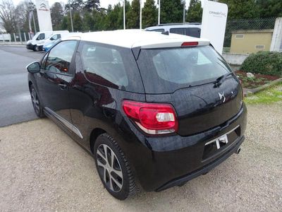 A vendre DS3 d'occasion noir/blanc puretech 82cv à moins de 15000€ de 2018