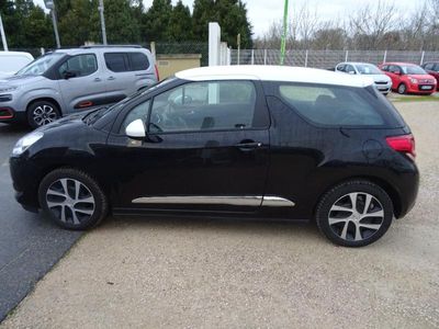 A vendre DS3 d'occasion noir/blanc puretech 82cv à moins de 15000€ de 2018