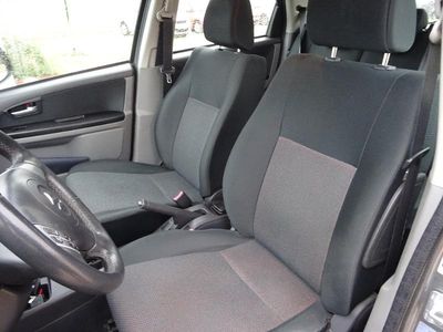 SUZUKI SX4 1.9 DDiS GLX