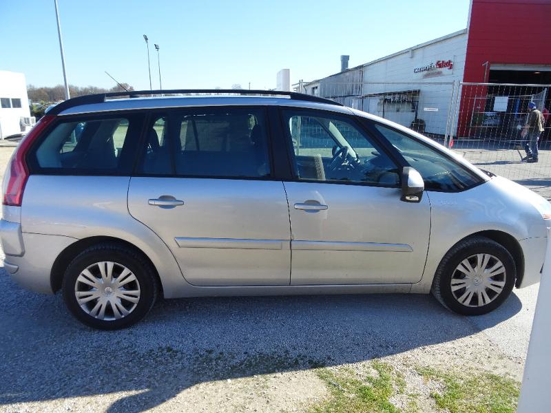 Acheter véhicule familiale grand C4 Picasso 7 places diesel à moins de 8500€ à Roquettes et Auterive secteur Toulouse