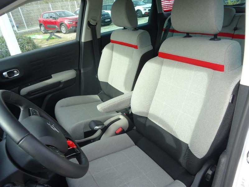 nouveau citroen C3 Aircross d'occasion essence puretech 110ch blanc rouge shine moins de 20000€  à Roquettes ou à Auterive près de Toulouse