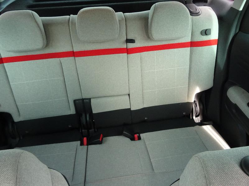 nouveau citroen C3 Aircross d'occasion essence puretech 110ch blanc rouge shine moins de 20000€  à Roquettes ou à Auterive près de Toulouse