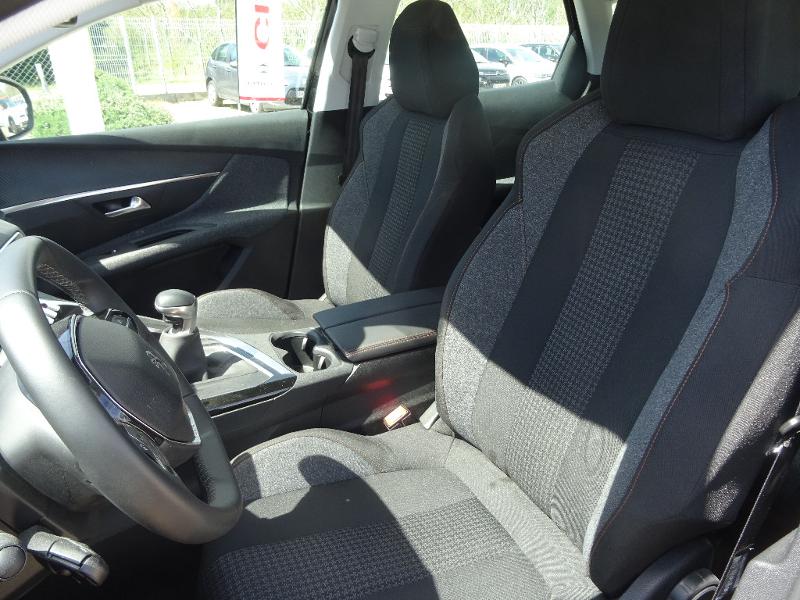 PEUGEOT 3008 1.2 PureTech 130ch Active Business S&S