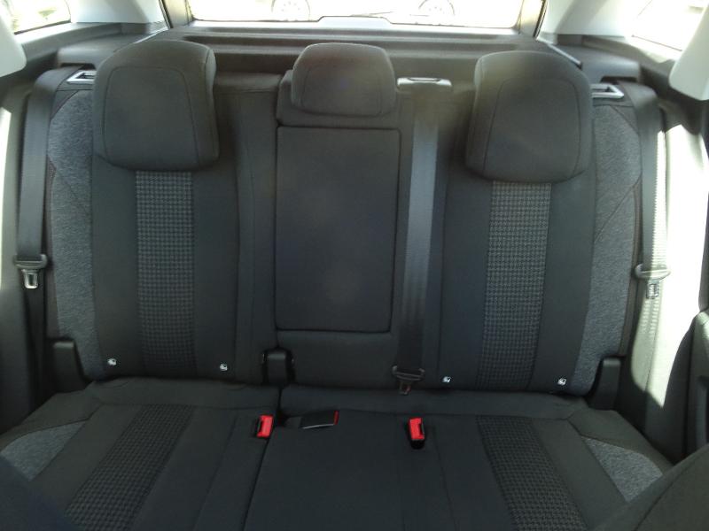 PEUGEOT 3008 1.2 PureTech 130ch Active Business S&S