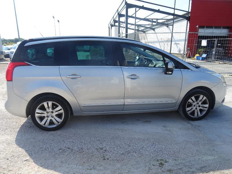 PEUGEOT 5008 1.6 HDi112 FAP Allure 7pl