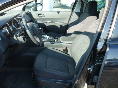 Peugeot 3008 1.6 e-HDi 115ch FAP BMP6 BLUE LION Business Pack