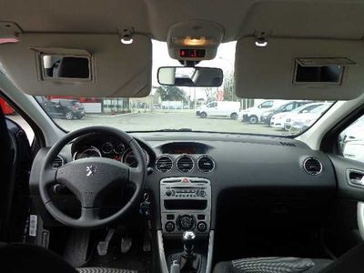 Peugeot 308 1.6 HDi 110ch FAP BVM5 BLUE LION Premium