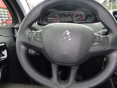 Peugeot 208 1.2 PureTech 82ch BVM5 Active