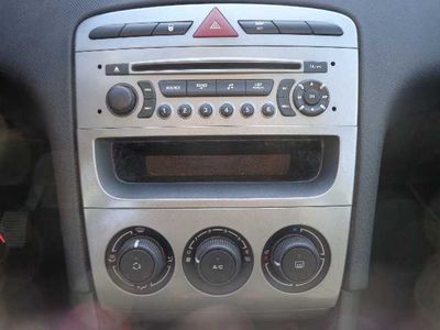 Peugeot 308 SW 1.6 HDi 110ch FAP BVM6 BLUE LION Confort Pack