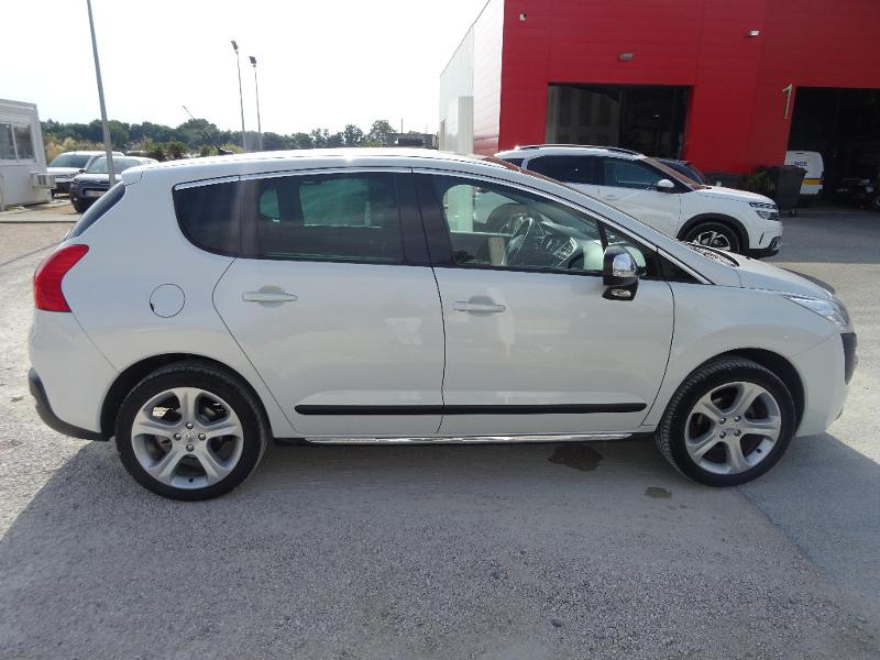 PEUGEOT 3008 1.6 HDi112 FAP Allure