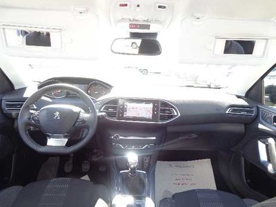 Peugeot 308 II SW 1.6 BlueHDi 120ch S&S BVM6 Allure