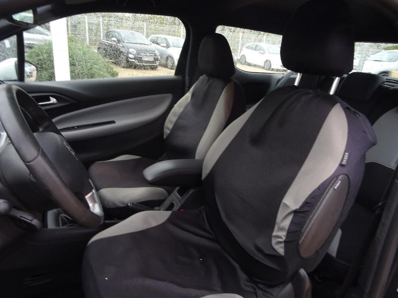 A VENDRE CITROEN DS3 1.2 VTi Puretech So Chic ESSENCE NOIR TOIT BLANC A ROQUETTES PRES DE PINSAGUEL  OU AUTERIVE PRES DE NAILLOUX