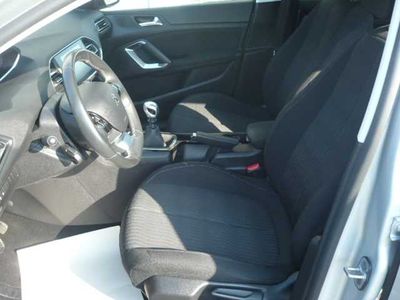 Peugeot 308 II SW 1.6 e-HDi 115ch FAP BVM6 Active