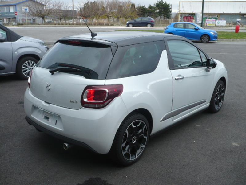 DS DS 3 PureTech 110ch Connected Chic S&S EAT6