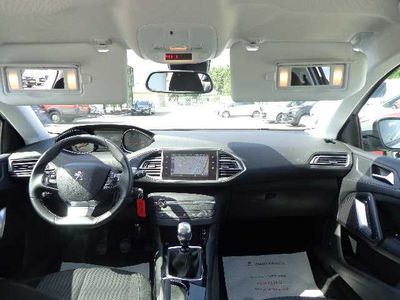 Peugeot 308 II 1.6 e-HDi 115ch FAP BVM6 Active