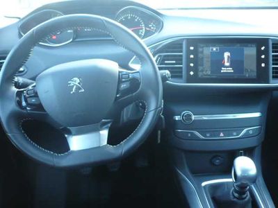 Peugeot 308 II SW 1.6 BlueHDi 120ch S&S BVM6 Allure