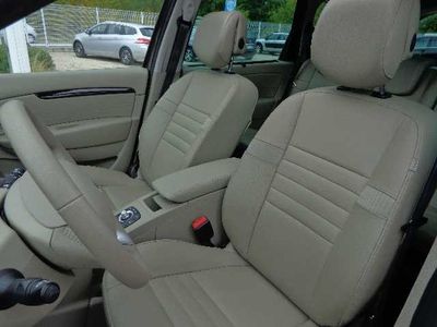 Renault Grand Scenic III dCi 150 FAP Jade Euro 5 5 pl A