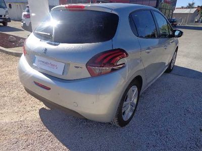 Peugeot 208 PureTech 82ch Style