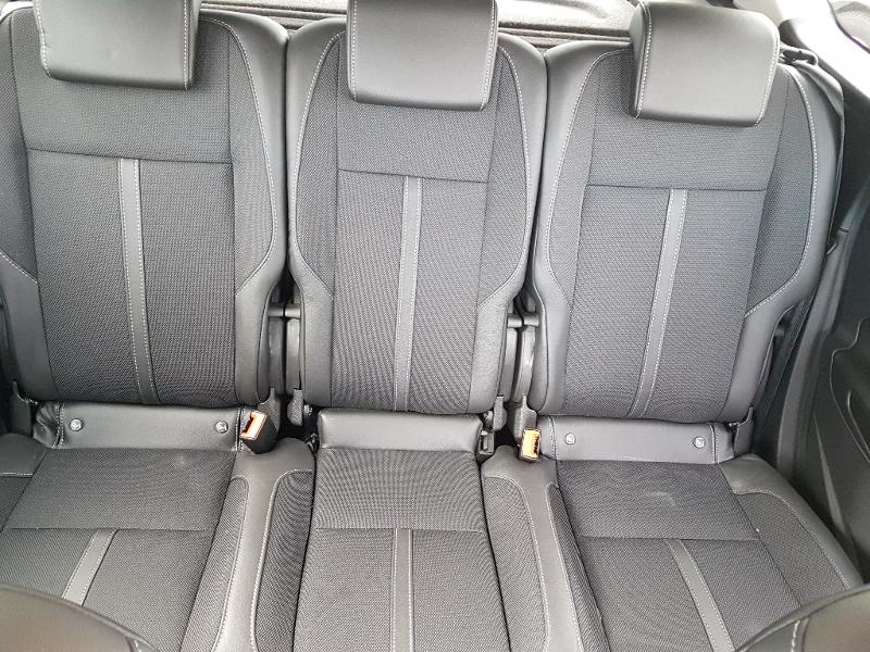 A VENDRE MONOSPACE FAMILIAL 5 PLACES FORD C-MAX, haut de gamme finition Titanium, essence, bon rapport qualité / prix