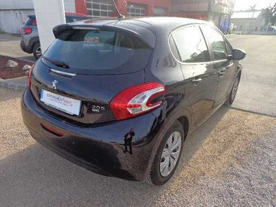 Peugeot 208 1.6 e-HDi 92ch FAP BVM5 BLUE LION Business