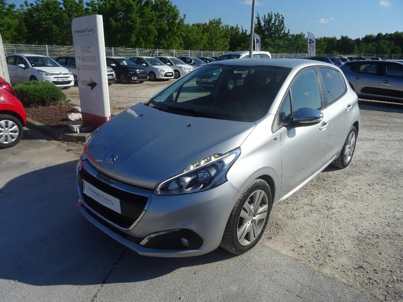 PEUGEOT 208 1.6 BlueHDi 75ch Style 5p