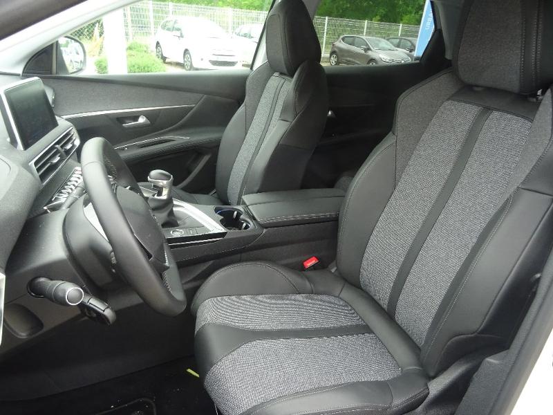 PEUGEOT 3008 1.5 BlueHDi 130ch E6.c 6cv