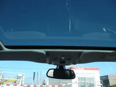 Peugeot 208 1.6 BlueHDi 100ch BVM5 Roland Garros