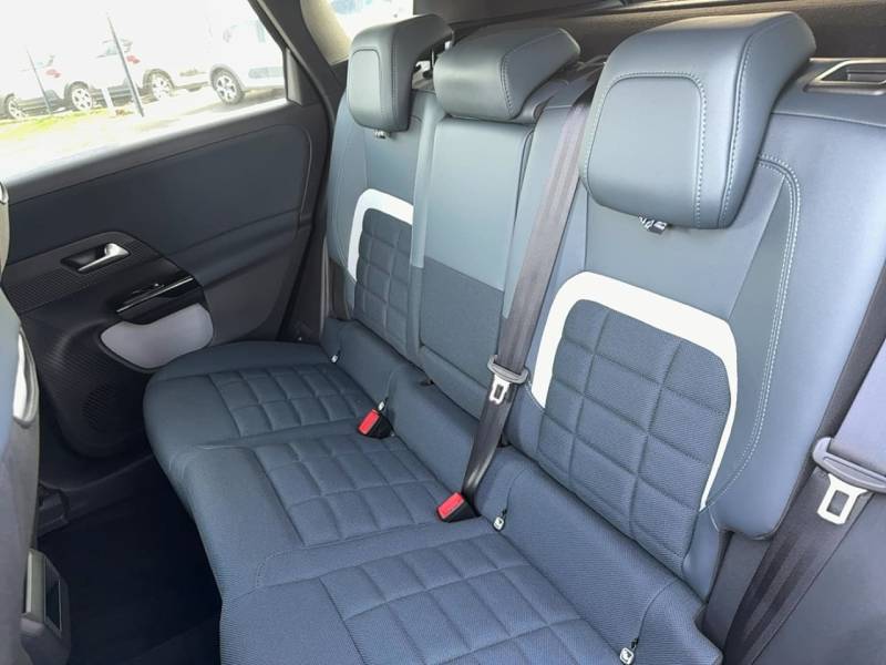 Nouveau véhicule familial C5 aircross peu kilométré comme neuf finition PLUS et garantie chez Dubreil automobiles à Auterive