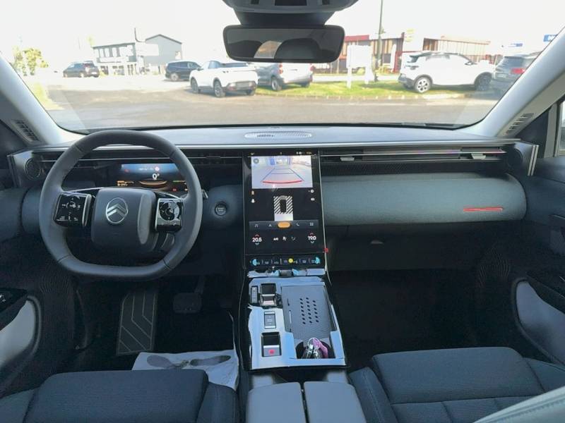 Nouveau véhicule familial C5 aircross peu kilométré comme neuf finition PLUS et garantie chez Dubreil automobiles à Auterive