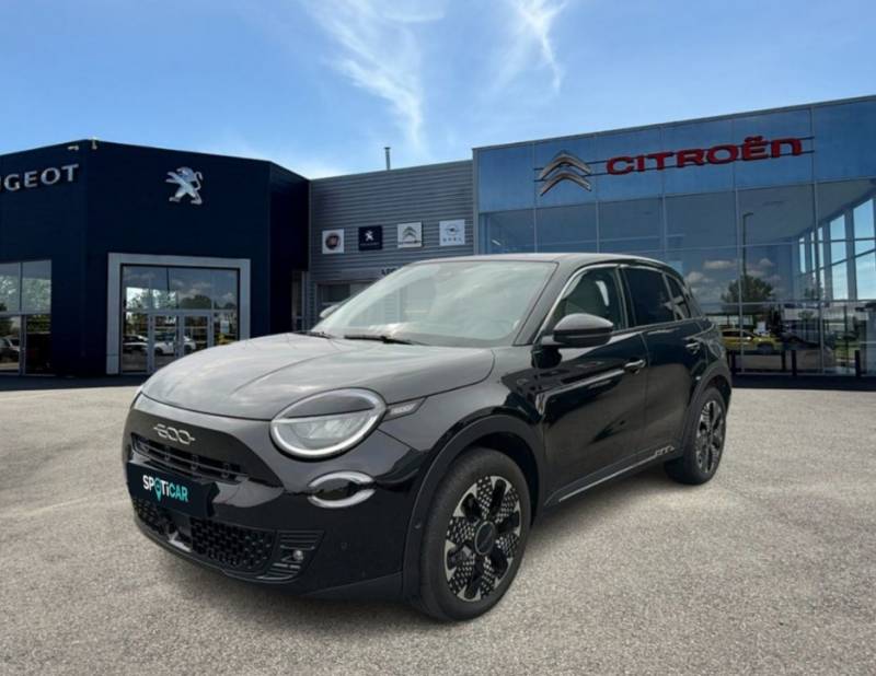 FIAT 600 LA PRIMA EN VENTE AU SUD DE TOULOUSE 