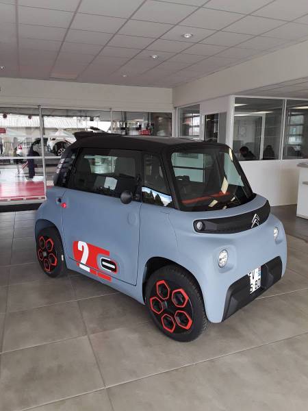 CITROEN AMI : VEHICULE 100% ELECTRIQUE SANS PERMIS